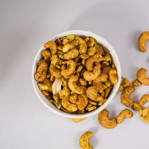 Bio kesudió Jancy's curry fűszerrel – pörkölt bio kesudiószemek indiai curry ízesítéssel, HU-ÖKO-01 tanúsított, Bionuss Webshop