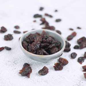 Aszalt bio vörösáfonya közeli fotó – Bionuss bio csemege (HU-ÖKO-01)